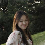 Estudiante universitaria de ciencias de la salud con ganas de enseñar